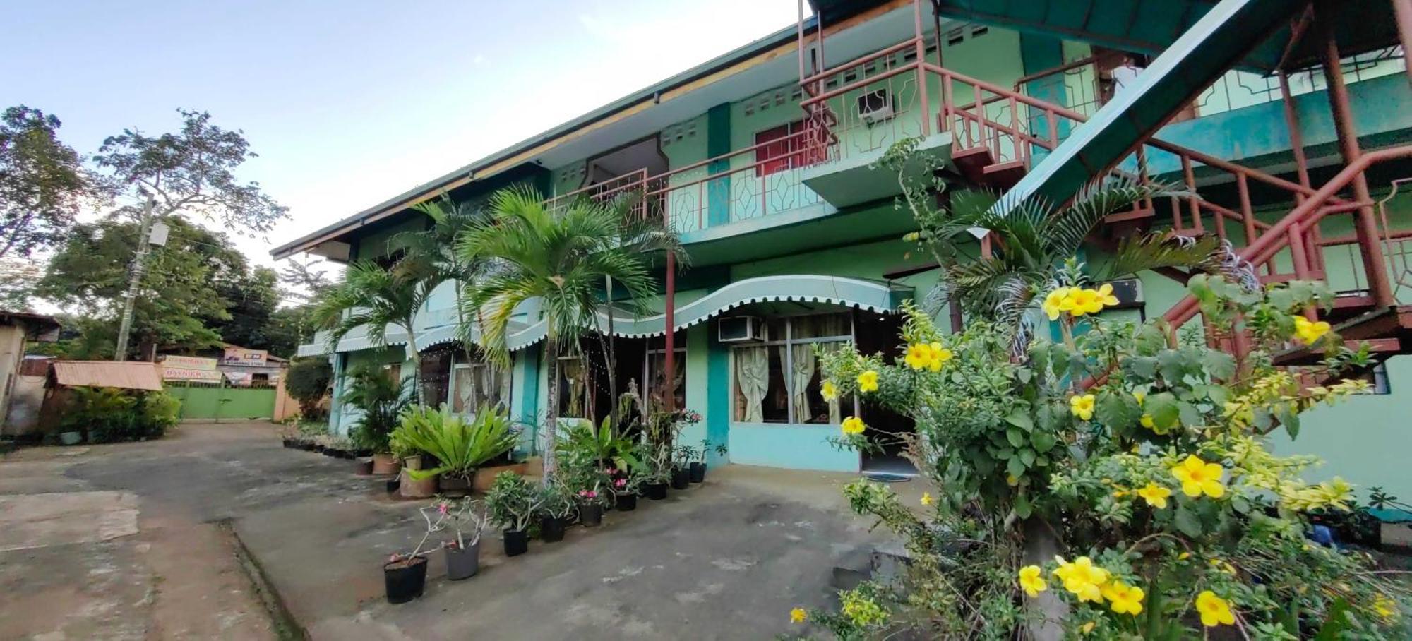 Oyo 1038 William Hearts Pension Puerto Princesa Exterior foto
